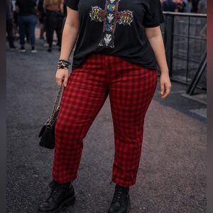 Croft & Barrow Red Checkered Women's Short Pants - Size 16 Short